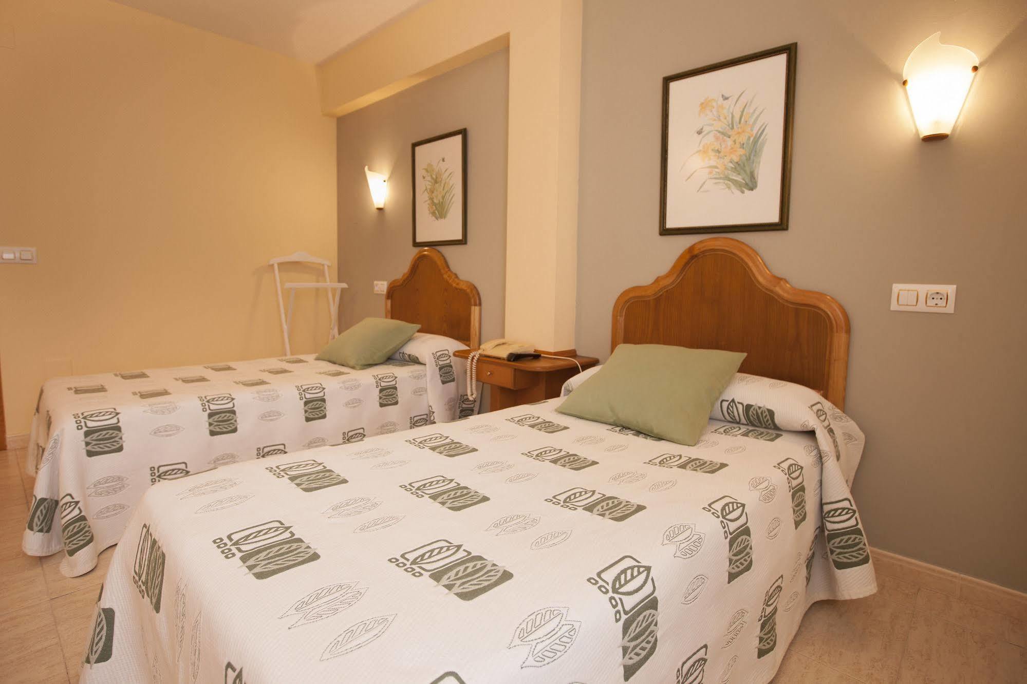 Hotel El Refugio 3 Estrellas Cóbreces Εξωτερικό φωτογραφία
